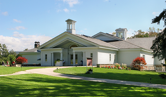 Ozzie's Glass Studio In The Berkshires, Gift Shops In The Berkshires, Glass Blowing Berkshires